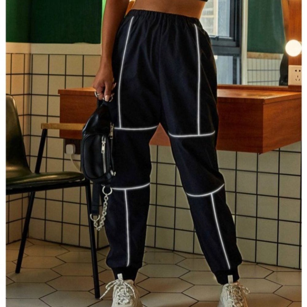 NWT: Shein Contrast Reflective Piping Sweatpants